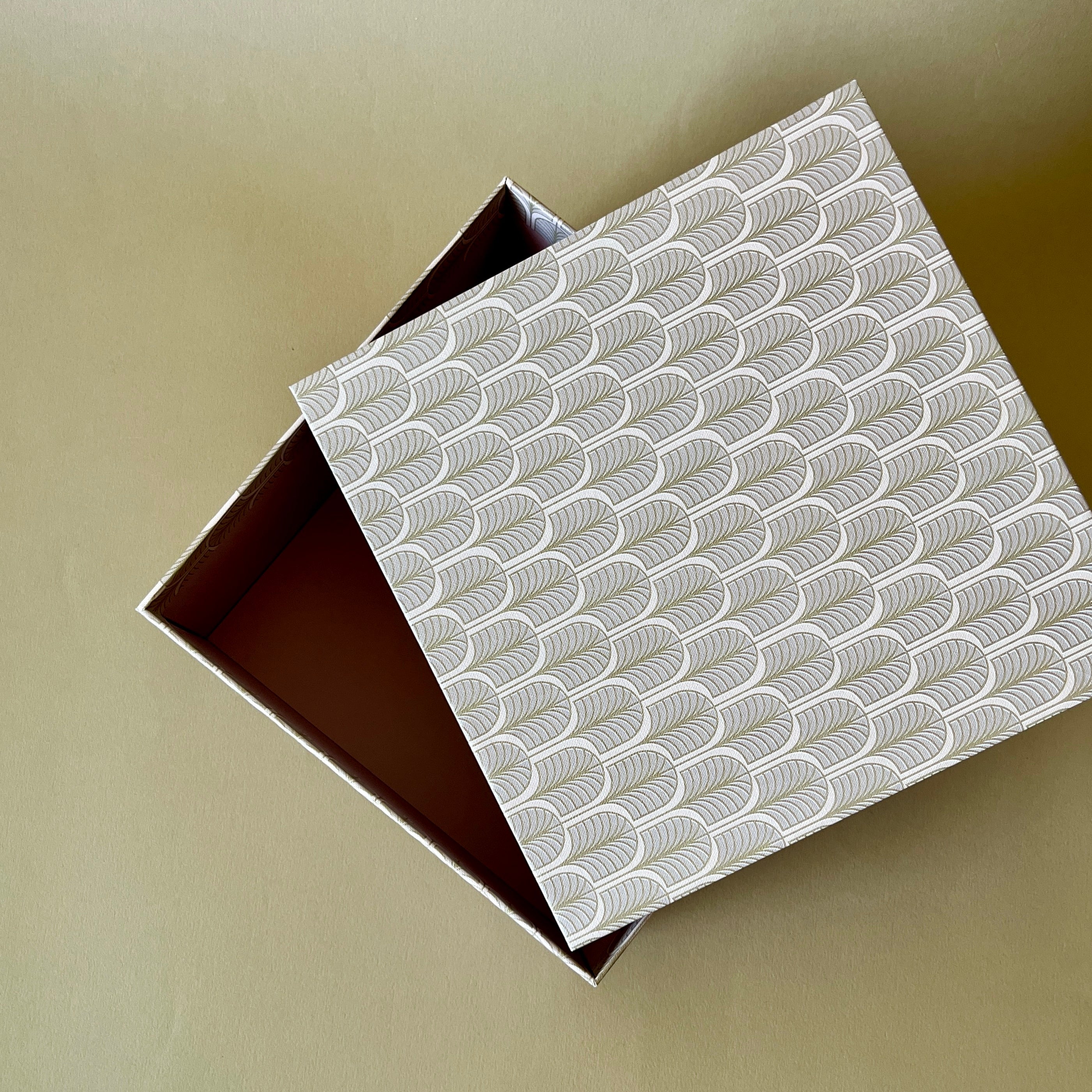 Gilded Fountain Small Square Gift Box