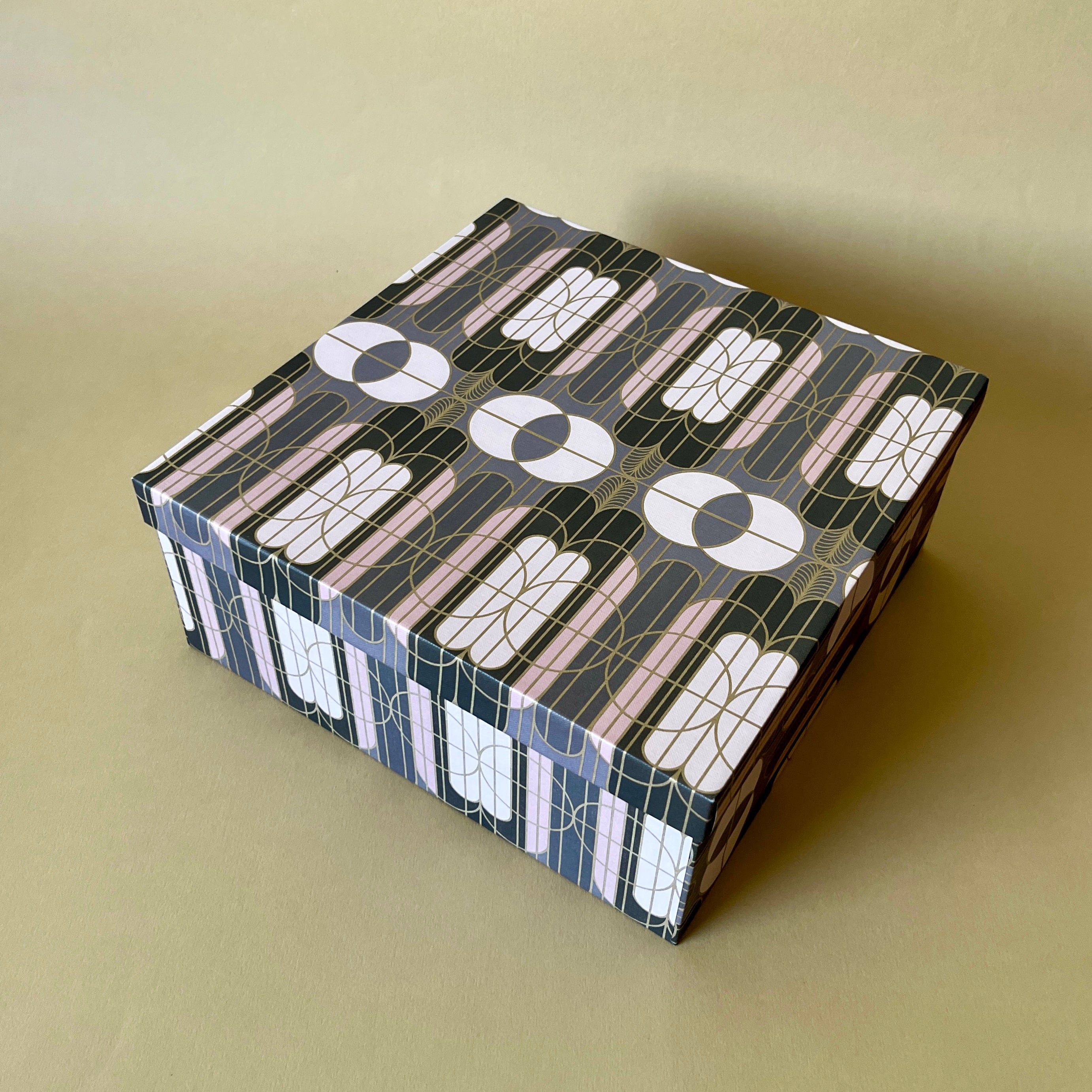 Gilded Rose Medium Square Gift Box