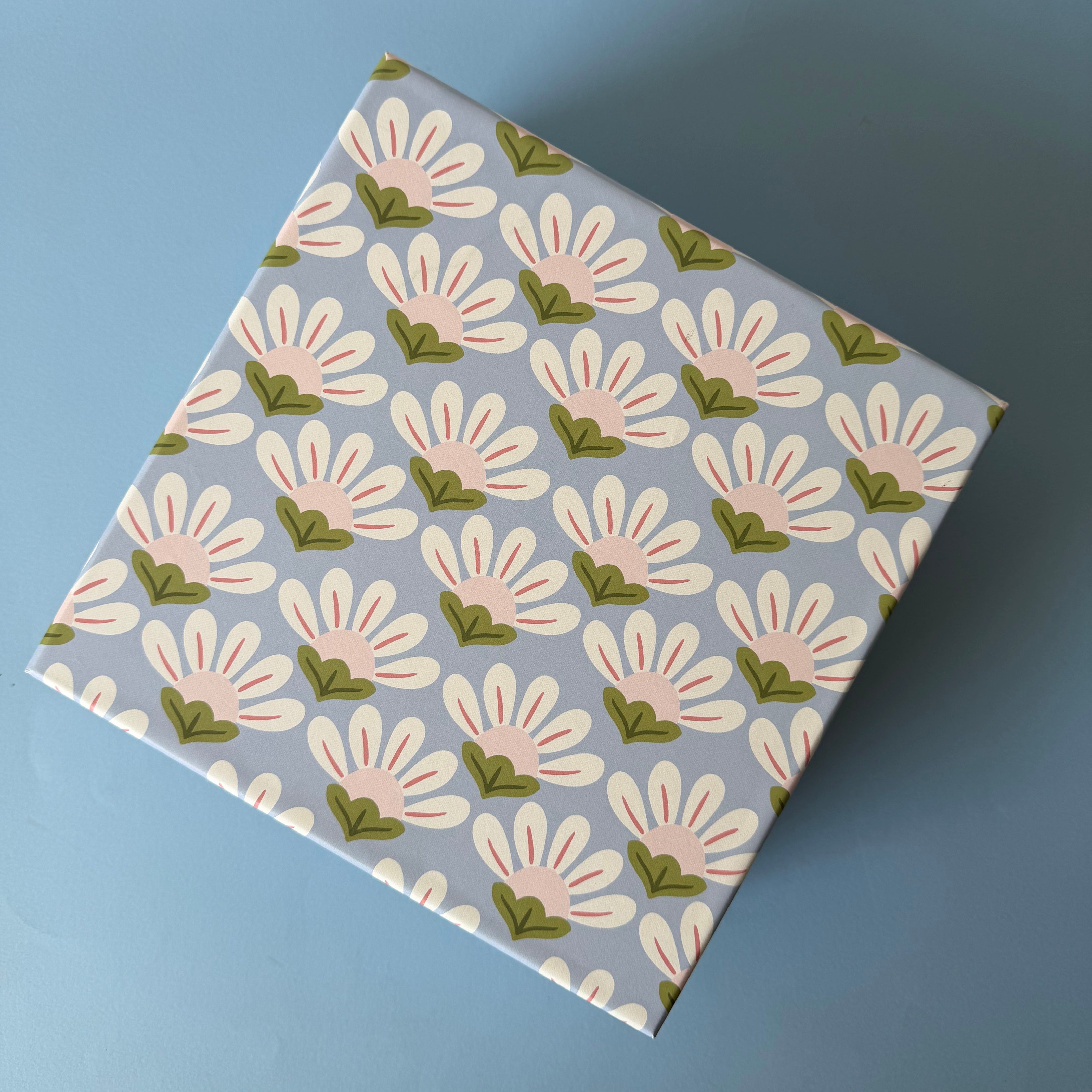 Hearts Blue Classic Gift Hamper