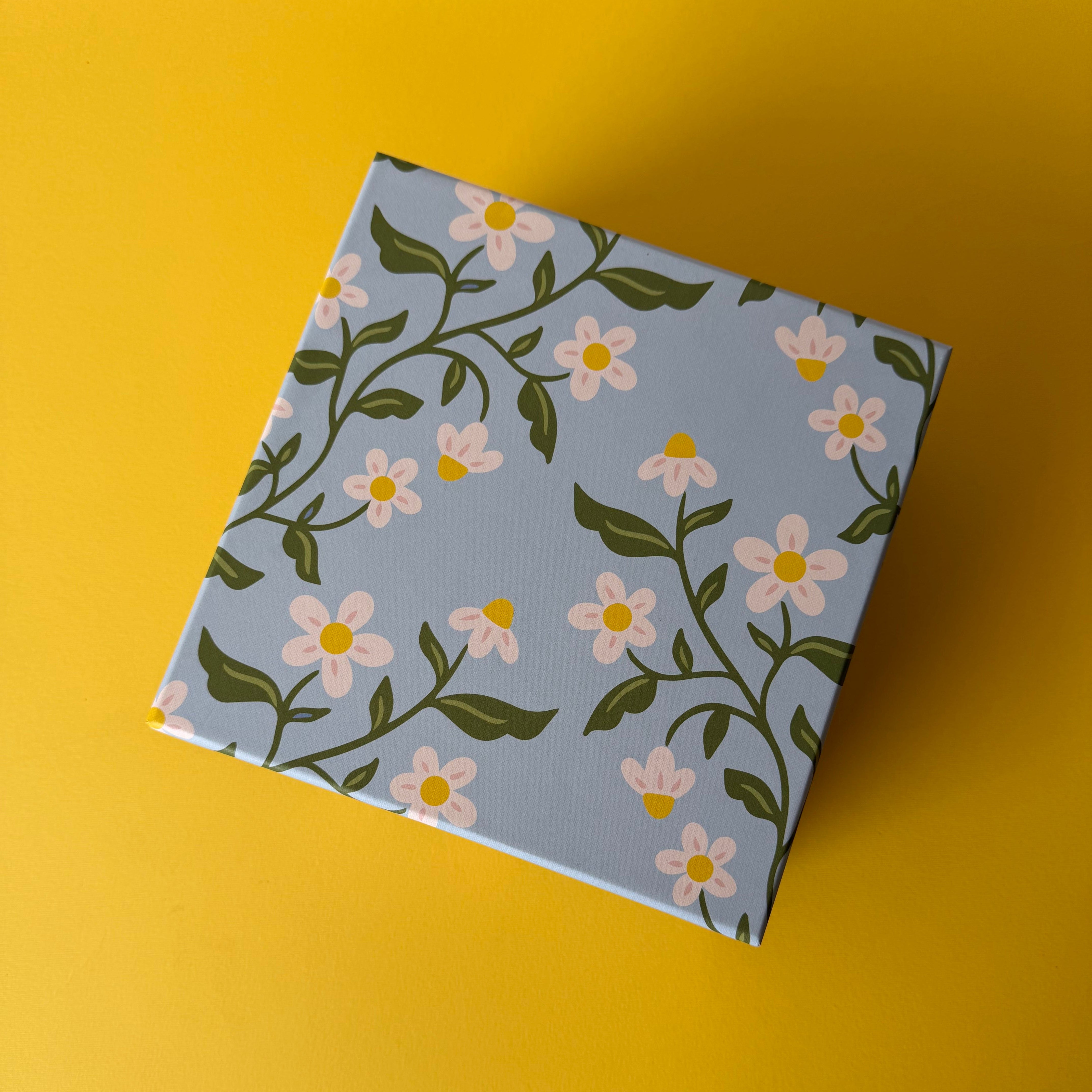 Ivy Blue Petite Gift Hamper