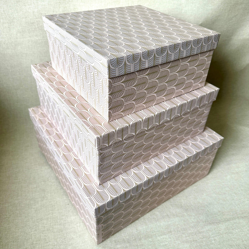 Gilded Era Fountain Set of 3 Square Gift Boxes