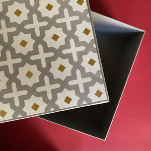 Noura Gold Sitara Square Medium Gift Box